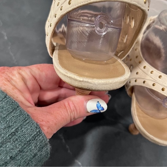 Stuart Weizmann sz 11N Circular strappy studded kitten heels in cream leather - Picture 14 of 15